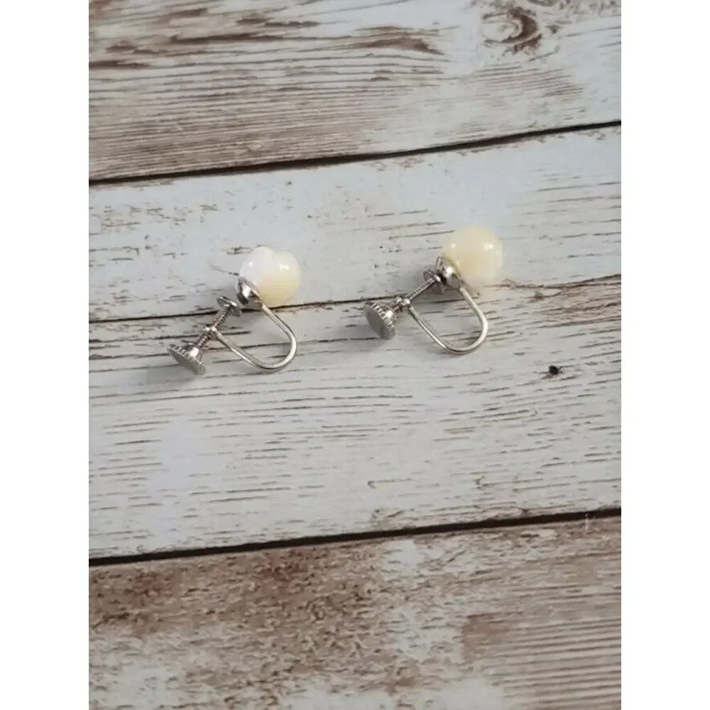 Vintage Screw On Earrings - Pretty & Unusual Cream Ball